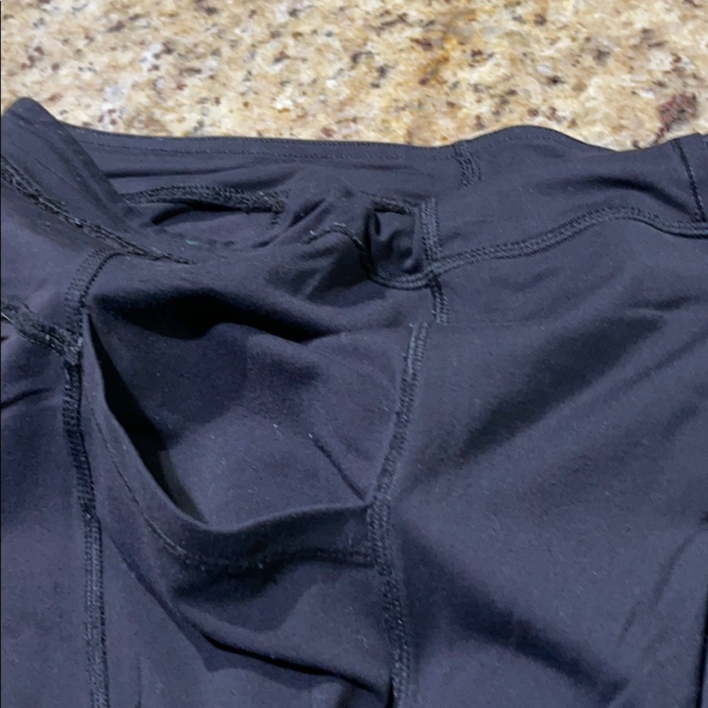 Lululemon Crop - Picture 7 of 7